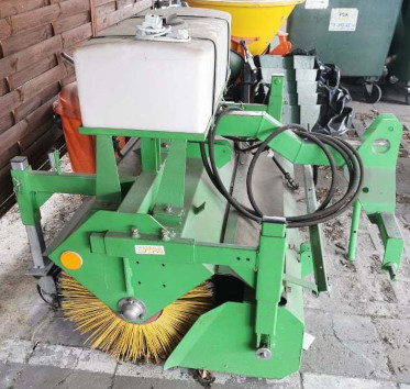 Zamiatarka T811